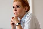 »Europarådet og kommissæren for menneskerettigheder lever på en eller anden måde i en drømmeverden, og det er nu engang sådan, at vi skal drive politik i den virkelige verden«, siger udlændinge- og integrationsminister Inger Støjberg.  