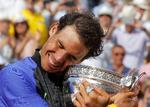 Rafael Nadal er i sit livs form på gruset, og søndag leverede han en magtdemonstration mod Stan Wawrinka på Philippe Chatrier-banen ved French Open. Den skabte glæde. 