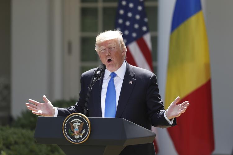 Det var i forbindelse med et møde med den rumænske præsident, at Donald Trump - efter lang tids tøven - tilkendegav sin støtte til Nato's musketered. Men det genopretter ikke nødvendigvis den europæiske tillid. 