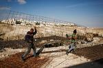 Bygningsarbejdere har travlt med at opføre flere hundrede nye hjem i bosættelsen Maaleh Adumim på Vestbredden. 