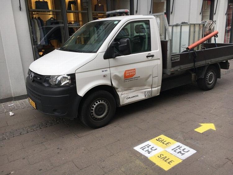 København vil have stormagasin til at betale for hærværk på Strøget. 