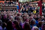 Folkemødet på Bornholm. 
Demokratiets krinkelkroge folder sig ud om snart sagt alt, man kan tænke på, det være sig sundhed, uddannelse, litteratur, miljø, børn, unge, gamle og politik.
 Arkivfoto: Finn Frandsen