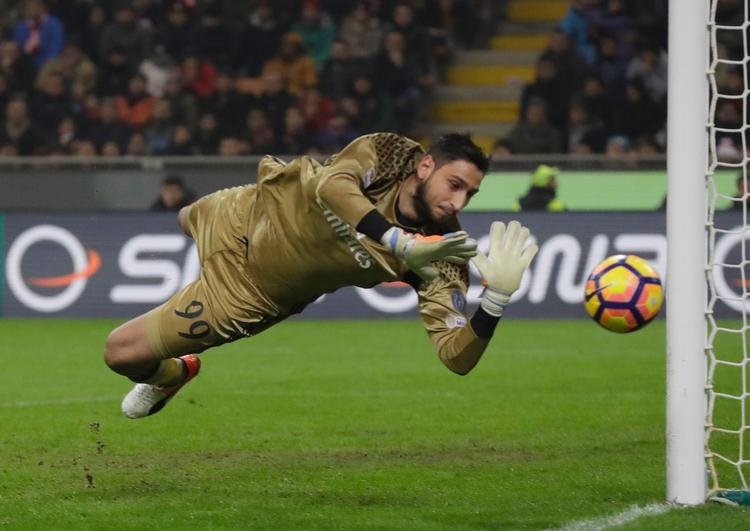 Gianluigi Donnarumma fra AC Milan er regnet som en af verdens største målmandstalenter. 