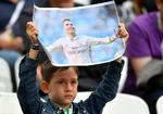 Manden i centrum i mere end en forstand var igen den portugisiske superstjerne Cristiano Ronaldo. 