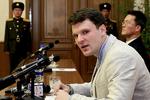 Billedet her er taget i februar 2016, da Otto Warmbier i Nordkorea blev vist frem for pressen.  