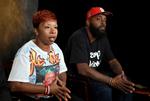 Den dræbte sorte teenagers Michael Browns forældre, Lesley McSpadde og Michael Brown, Sr. 