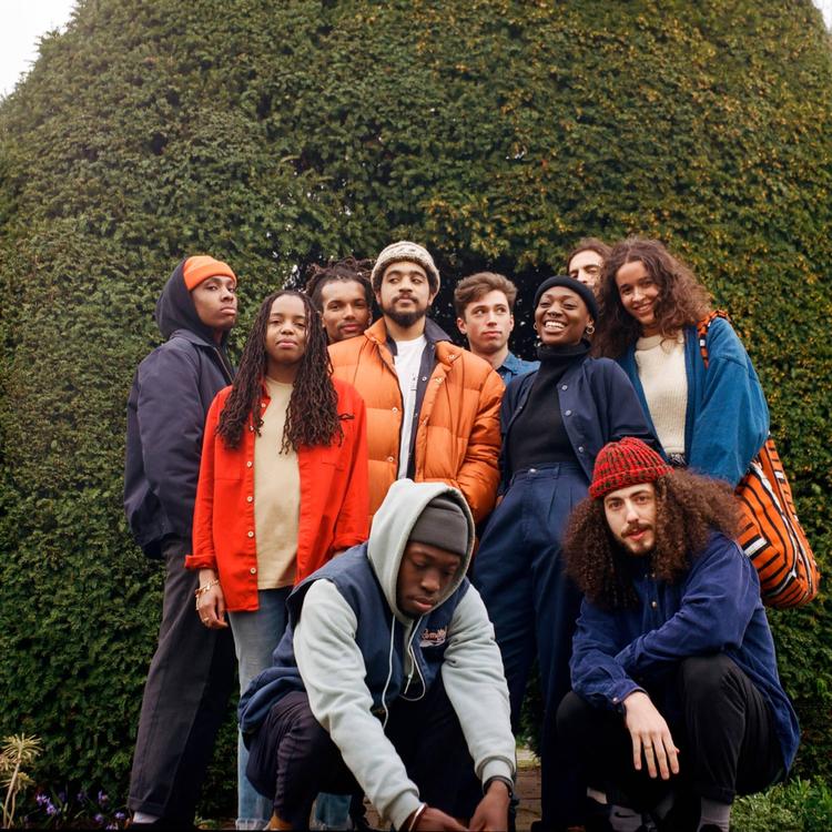 Det londonbaseret crew, Touching Bass, som består af et hold tætte venner af dj's og kunstnere, sørger for at sætte festen i gang, når Klub Naima holder åbningsfest på fredag. 