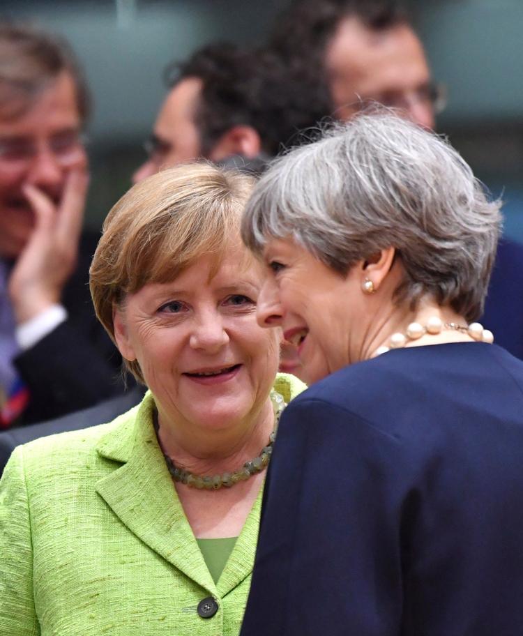 Brexit er på programmet ved EU-topmødet i Bruxelles, men Angela Merkel vil helst diskutere tiden efter skilsmissen. 
