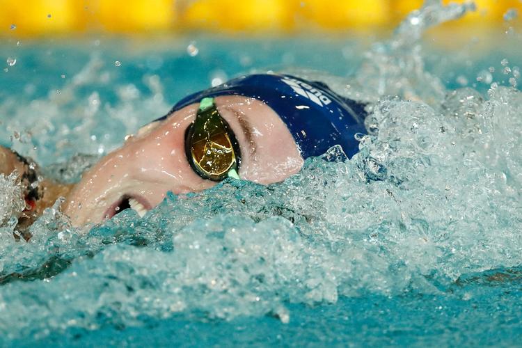 Med 1.59,08 min. var Signe Bro ved dagens stævne i Rom halvandet sekund fra den danske rekord i 200 meter fri, som også blev sat i Rom af Julie Hjorth-Hansen. Det var dengang i 2009, da de nu forbudte platikdragter gjorde en kolossal forskel. 