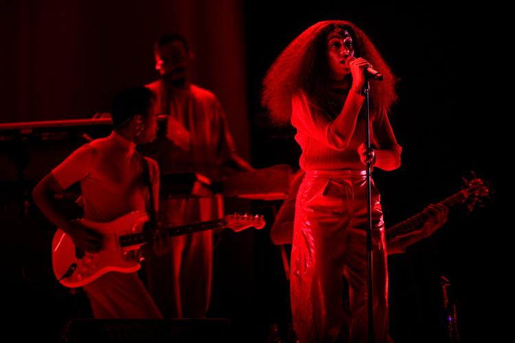 Solange ses her, da hun optrådte på Roskilde Festival i 2017.   Ivan Riordan Boll (arkiv)/POLFOTO