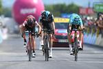 Det historiske øjeblik i Jakob Fuglsangs karriere, da han besejrede Richie Porte og Chris Froome i Critérium du Dauphiné - nu er danskeren i gang med en helt anden satsning. Foto: ASO/A. Broadway. 