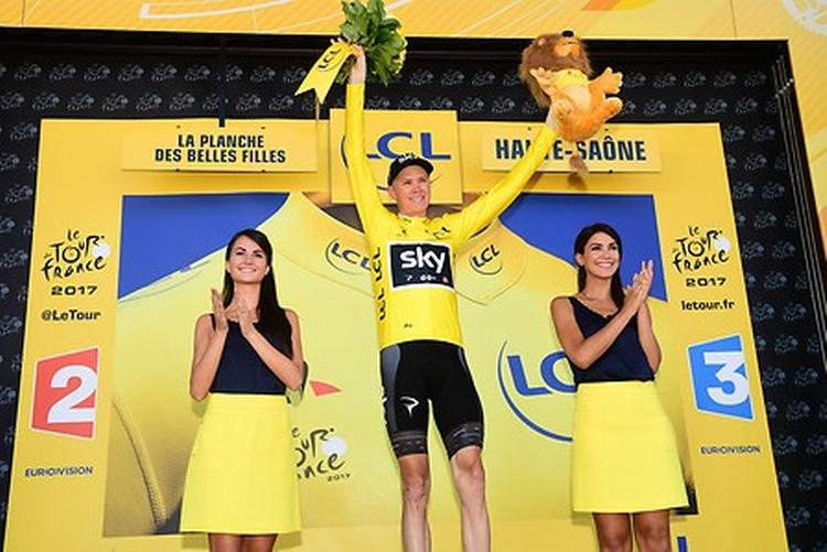 Den tredobbelte Tour de France-vinder Chris Froome er tilbage i gult. Foto: ASO/Alex Broadway. 