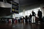 
   Nye regler om paskontrol har allerede givet ekstra ventetid i lufthavnene i Barcelona og Paris. I Danmark indføres reglerne 7. oktober.  