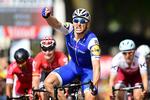 Marcel Kittel afviser for 2. gang i år og 11. i alt i karrieren konkurrenterne på en Tour de France-etape. Foto: ASO/Alex Broadway. 
