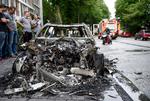 Adskillige biler er blevet stukket i brand i Hamburg det seneste døgn. 