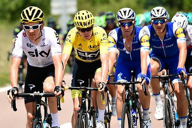 Froome i kontrol på hjul af Geraint Thomas - en situation, der kan holde sig hele vejen til Paris. Foto: ASO/A. Broadway. 