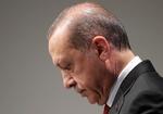 Tyrkiets præsident Recep Tayyip Erdogan truer nu med også at forlade Parisaftalen, lige  som Donald Trump har varslet.  