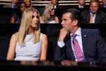 Donald Trump Jr. har, at mødet med den russiske advokat fandt sted, og at han var interesseret i oplysninger, der kunne ramme Demokraternes præsidentkandidat, Hillary Clinton. 