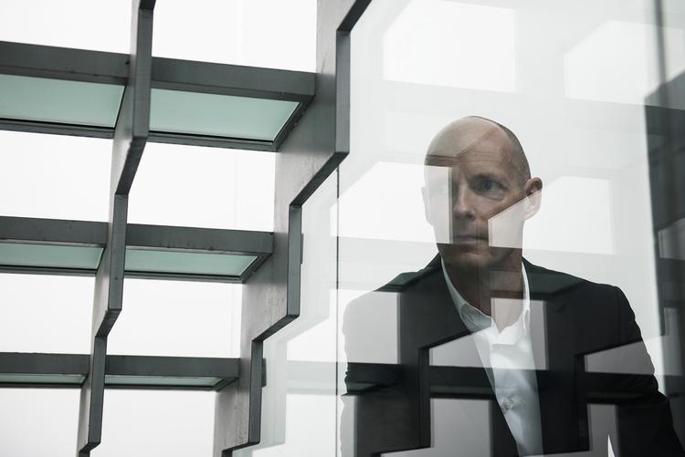 Henrik Clausen er direktør for Bang & Olufsen. 