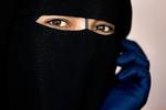 Den radikale modstand  mod brugen af niqab varede ikke mange timer. 