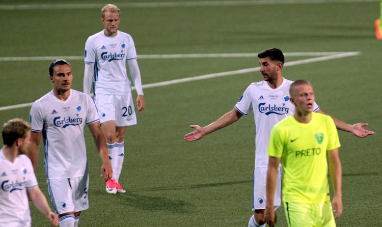 FCK's Andrija Pavlovic (th.) blev med tre mål den helt store helt. Her er han sammen  med Erik Johansson og Nicolai Boilesen. 