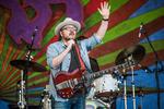 Jeff Tweedy fra Wilco spiller gamle Wilco-sange plus det løse på nyt soloudspil. 