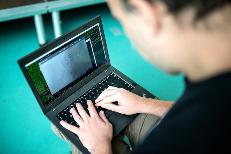 Hvis borgeres oplysninger ved en fejl bliver offentliggjort af en virksomhed, kan det være, at det i fremtiden er datatilsynet i stedet for domstolene, der skal give bøder.  
