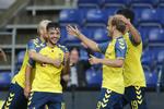Debutanten Besar Halimi (tv)viste smart driblekunst, inden han scorede til 3-0 for Brøndby og delte sin glæde med holdkammeraterne 