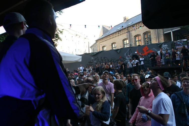 I weekenden, 21.-23.- juli, er der for tredje år i træk graffitifestival i Pumpehusets Byhave med internationale kunstnere og masser af hiphop-koncerter.  