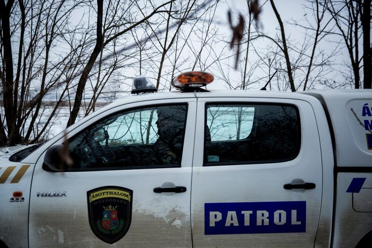 Den amerikanske delstats afdeling for offentlig sikkerhed, BCA, bekræfter skudepisoden og har sat en efterforskning i gang.  