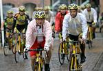 Lars Løkke Rasmussen er en stor cykelfan. Her er han på vej til Paris med Team Rynkeby for Børnecancerfonden, som støtter kræftsyge børn. 
