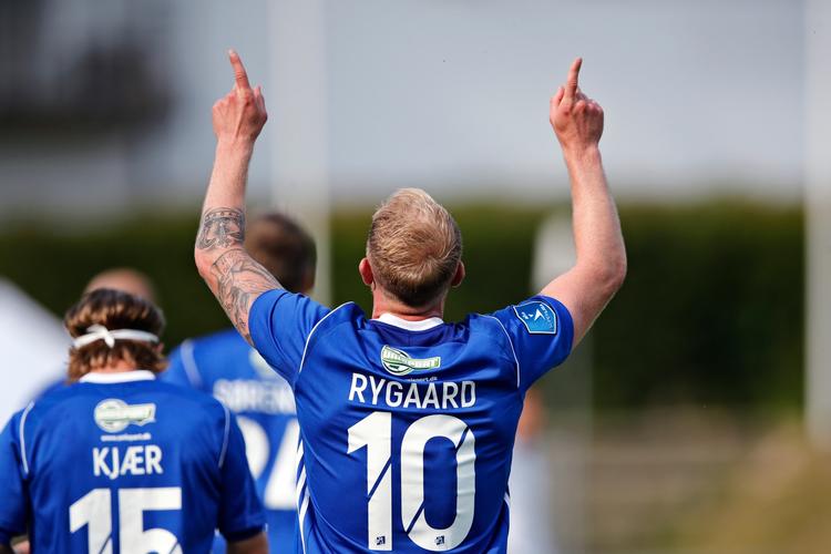 Med en scoring på straffespark fik Mikkel Rygaard sendt Lyngby på kurs mod endnu en dansk sejr i Europa. 