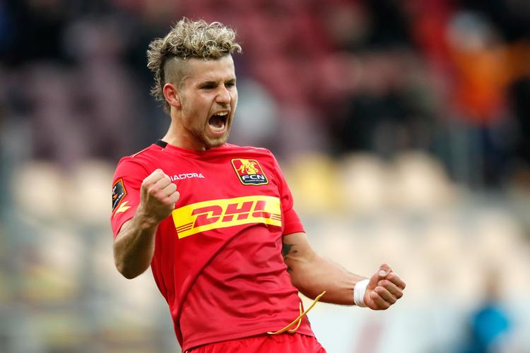 Han forlader også FCN snart. Offensivspilleren Emiliano Marcondes spiller for Farum-holdet i efteråret, men til vinter skifter han til engelske Brentford
   
