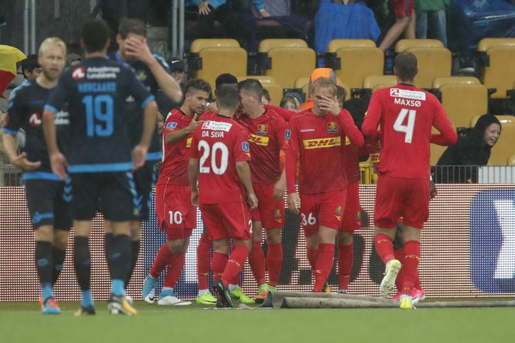 FC Nordsjælland-spillerne kunne juble tre gange i anden halvleg til trods for, at det var Brøndby, der havde klart flest chancer i kampen. 