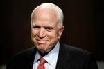 Den højt respekterede  republikanske senator og tidligere præsidentkandidat, John McCain, vil ikke lade sig bremse af sin kræftsygdom.

Her ses han 11. juli. 