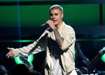 »Jeg ser frem til at hvile mig, slappe af, og vi skal ud at cykle nogle ture«, hedder det i en pressemeddelelse fra Justin Bieber.   