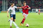 Katrine Veje (th.), der blev matchvinder mod Norge, skal med holdkammeraterne forsøge at bremse Tyskland, der er meget sejrsvant i slutrunderne. Det bliver svært. 
   
