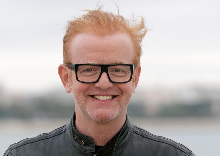 Chris Evans, der er tidligere vært på 'Top Gear', topper listen over de bedst betalte værter i BBC.  
