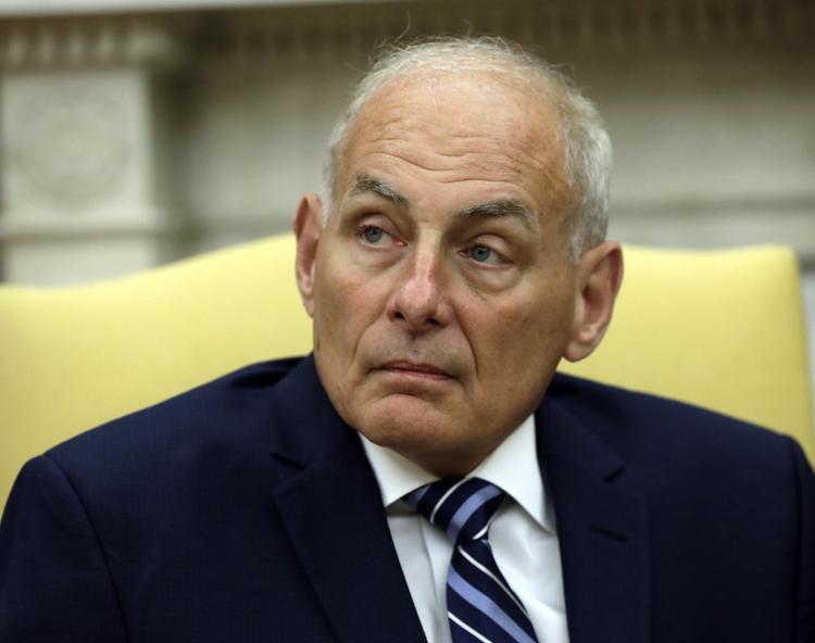 John Kelly blev i går taget i ed som ny stabschef i Det Hvide Hus. 