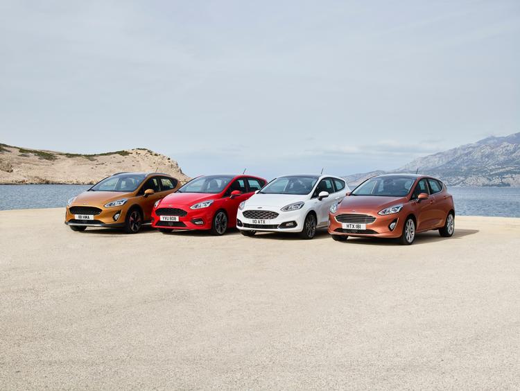 Ford Fiesta er klar i en række specialudgaver. De går fra den rene luksus til en afdæmpet offroader-stil.  