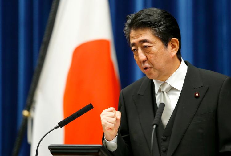 Den japanske premierminister Shinzo Abe prøver at sikre sig, at Japan får indflydelse på udviklingen på den koreanske halvø. Shizuo Kambayashi/AP