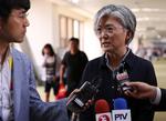Sydkoreas regering vil skabe afspænding på Den Koreanske Halvø ved at forsøge at komme i dialog med Nordkorea. Her ses Sydkoreas udenrigsminister, Kang Kyung-wha, på Asean-topmødet i weekenden, hvor hun kort mødtes med sin nordkoreanske kollega. 