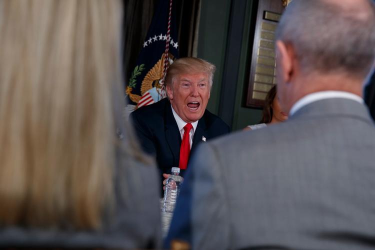 USAs præsident Donald Trump taler om Nordkorea under en briefing om narkotikaproblemer på  Trump National Golf Club i Bedminster i delstaten New Jersey. (AP Photo/Evan Vucci)
   