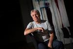 »Men jeg tror, jeg har kommenteret idéen, da jeg hørte om den, ved at jeg grinede og har sagt et eller andet. Det var en langt ude idé, og længere var den ikke. Jeg opfattede det som en misforstået joke«, siger Uffe Elbæk. 