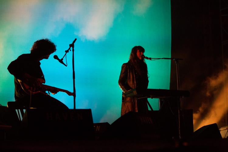 
   Beach House gav en majestætisk koncert på Haven Festival. 