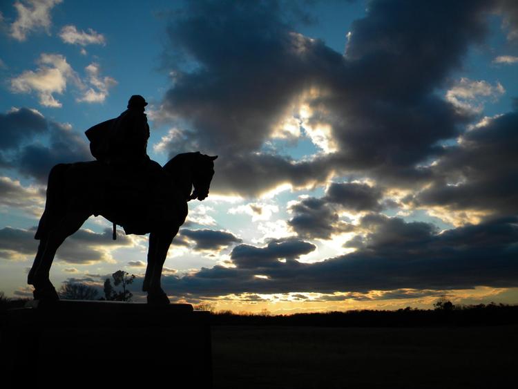 I Manassas, Virginia, hvor det første større slag i den amerikanske borgerkrig blev udkæmpet, står en statue af sydstatsgeneralen Thomas ’Stonewall’ Jackson. 