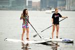 Til Kulturhavn Festival kan du forsøge dig med paddleboard og hoppe på alle kulturhavn-både og havnebusserne helt gratis.  
