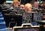 Københavnerne får nu mulighed for at dyre deres interesse for computerspil ligesom disse entusiaster fra Hannover. (Arkivfoto: AP Photo/Joerg Sarbach)
  