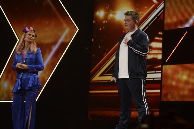 Vært Sofie Linde og deltager Morten Nørgaard, der vandt årets udgave af 'X Factor'.    