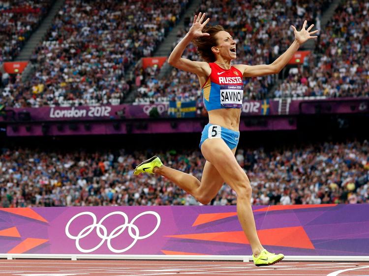 Minimum 30 procent af udøverne ved VM i atletik i 2011 har brugt doping i løbet af deres karriere, viser ny rapport. Her er det russiske Mariya Savinova, som vinder guld i 800 meter ved OL i Lomdon i 2012.  Hun blev efterfølgende taget for doping.    